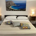 Vespro House