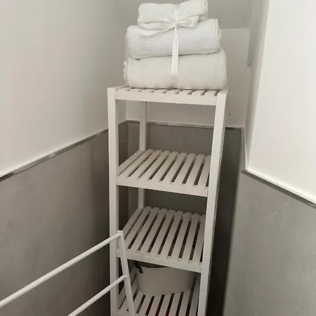펜션 Vespro House 팔레르모